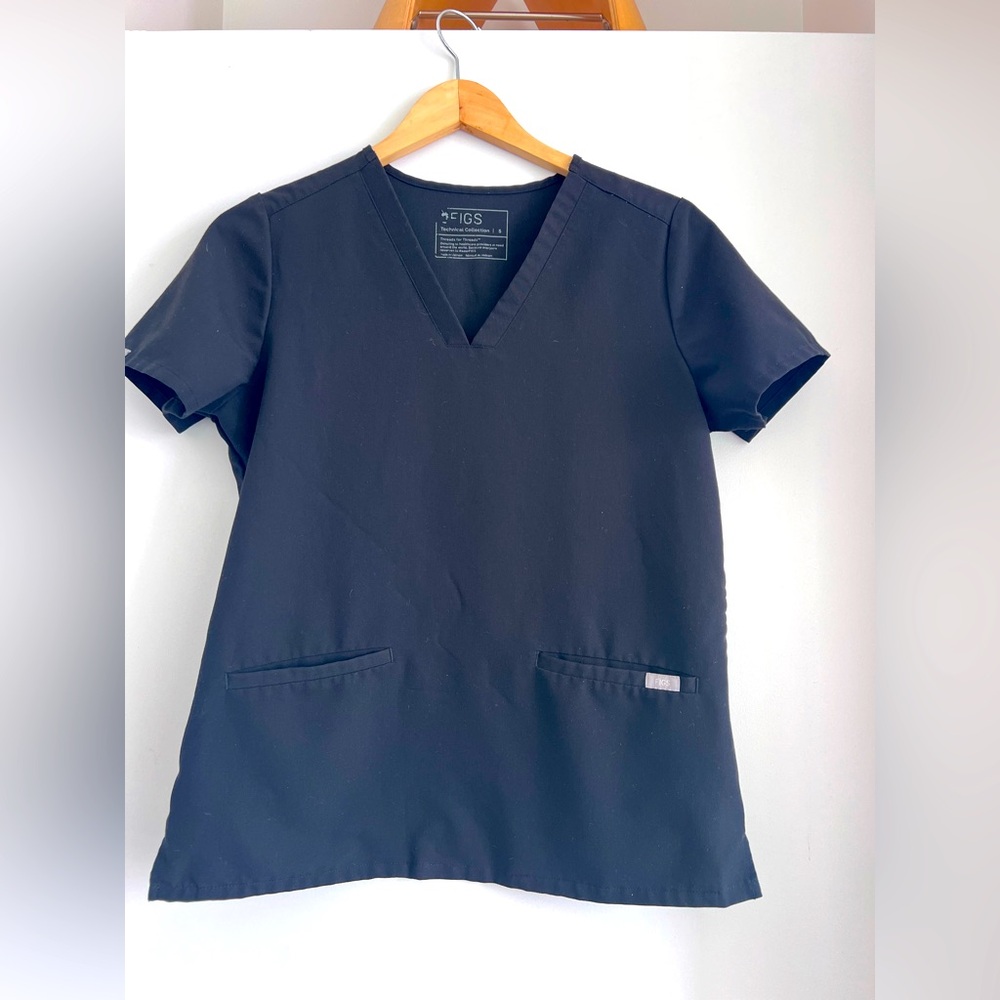 FIGS Women's Black V-Neck Scrubs top